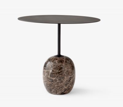 Lato Beistelltisch in Warmschwarz von AndTradition: Ovaler Tisch mit Metallplatte und Marmorfuß.